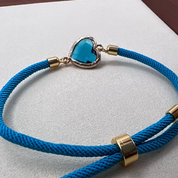 Handmade adjustable bracelet blue - Picture 3 of 5